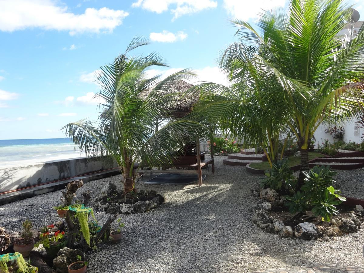 House Rapunzel Hotel Oslob Exterior photo